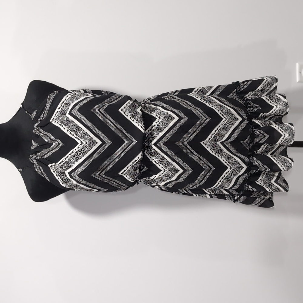 Black & white pattern dress